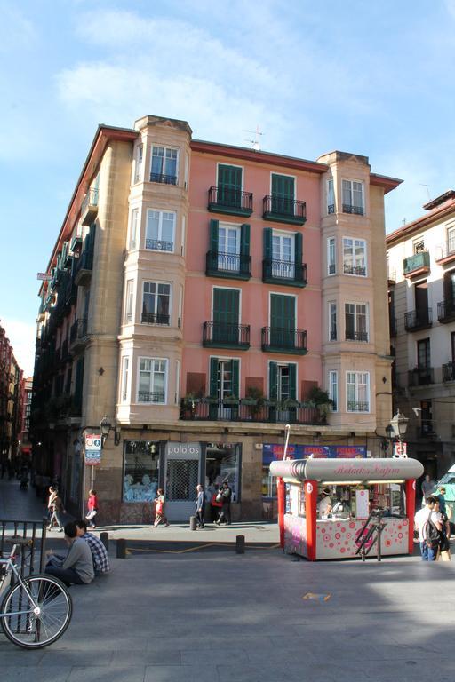 Pension Manoli Bilbao Buitenkant foto